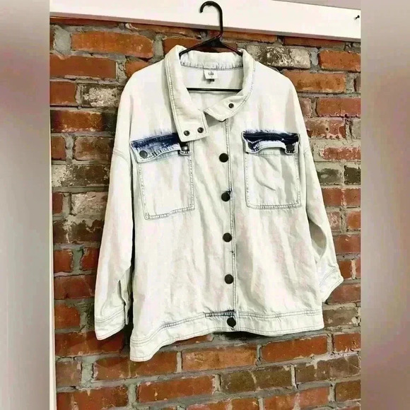 Cabi Bleached Drew Jacket Size Small - Picture 7 of 11